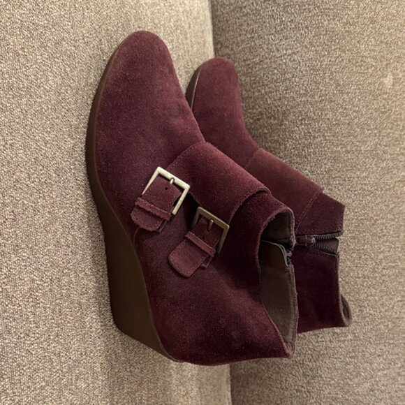 Munro Women's Burgundy Suede Ankle Boots 8.5 - Picture 3 of 7